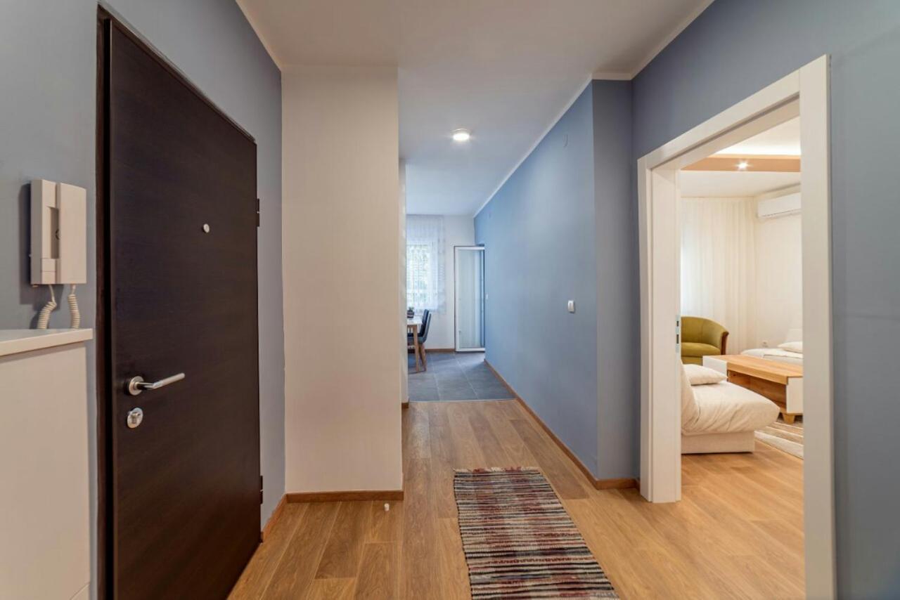 Apartman Danube Lux Újvidék Kültér fotó
